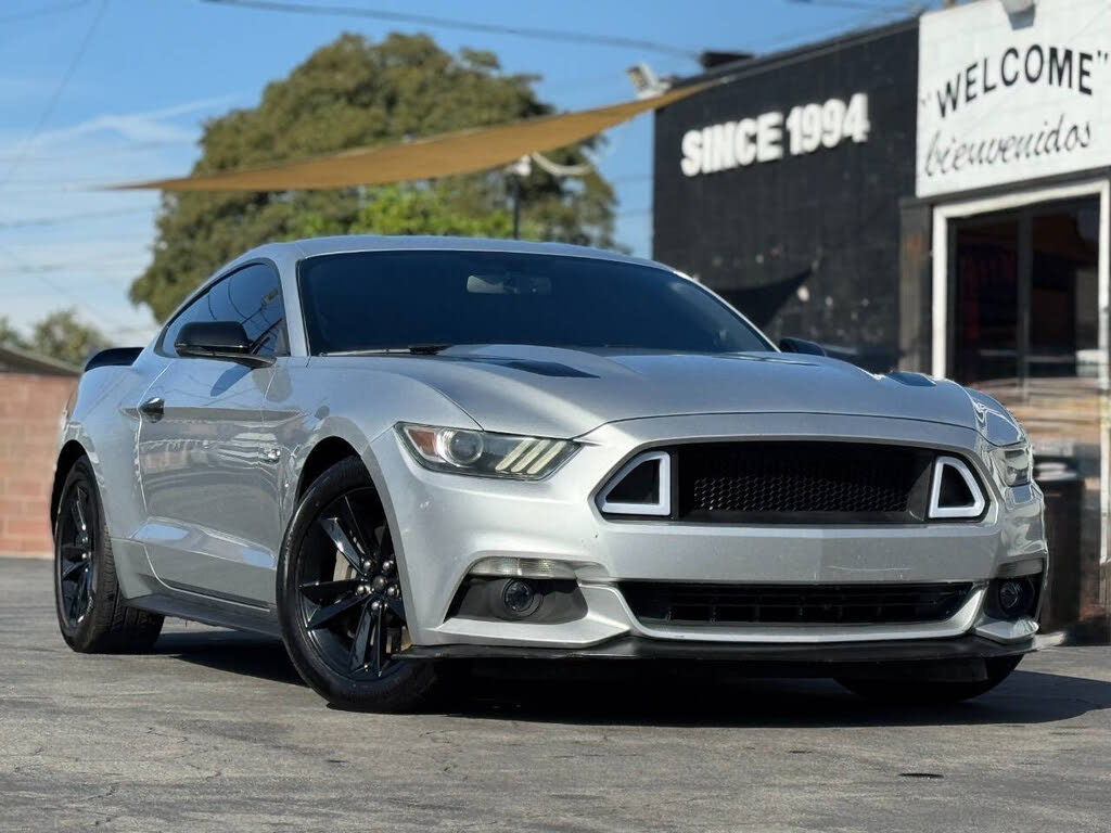 2016 Ford Mustang GT Premium Coupe RWD
