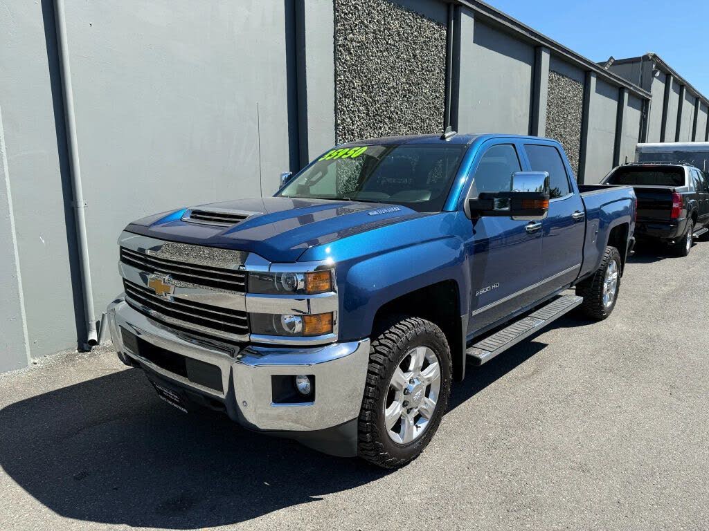 2017 Chevrolet Silverado 2500HD LTZ Crew Cab 4WD
