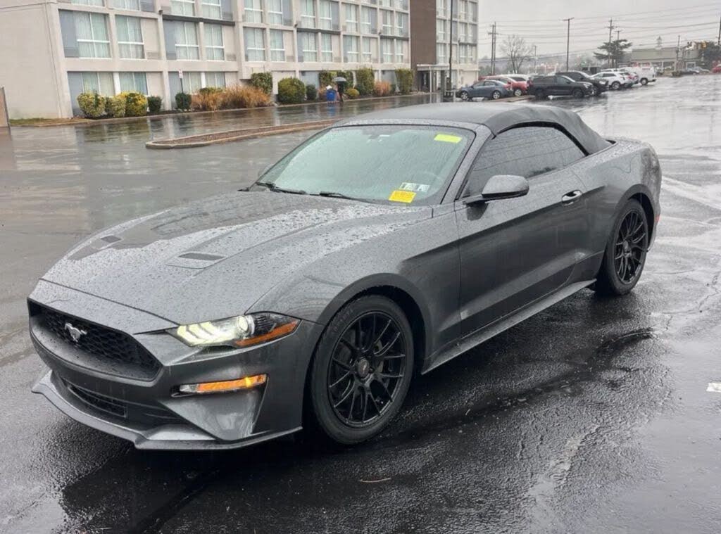 2020 Ford Mustang EcoBoost Premium Convertible RWD