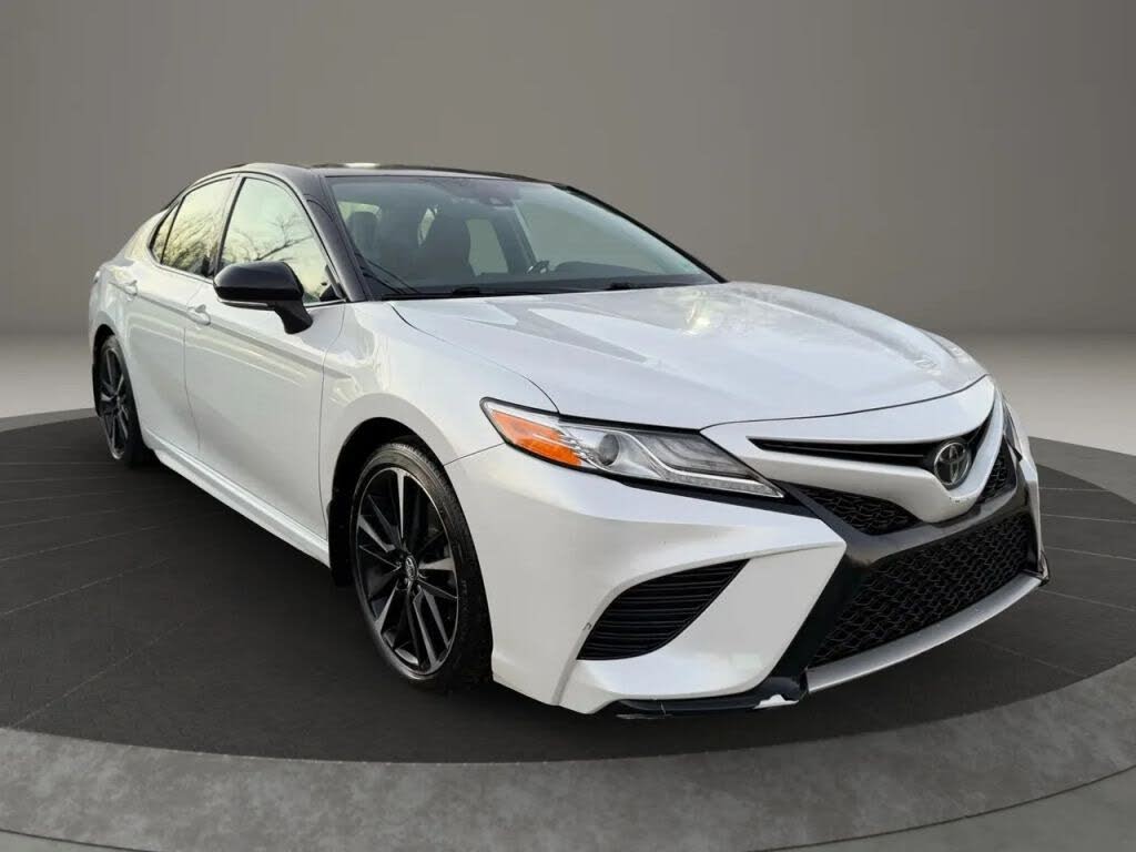 2020 Toyota Camry XSE FWD