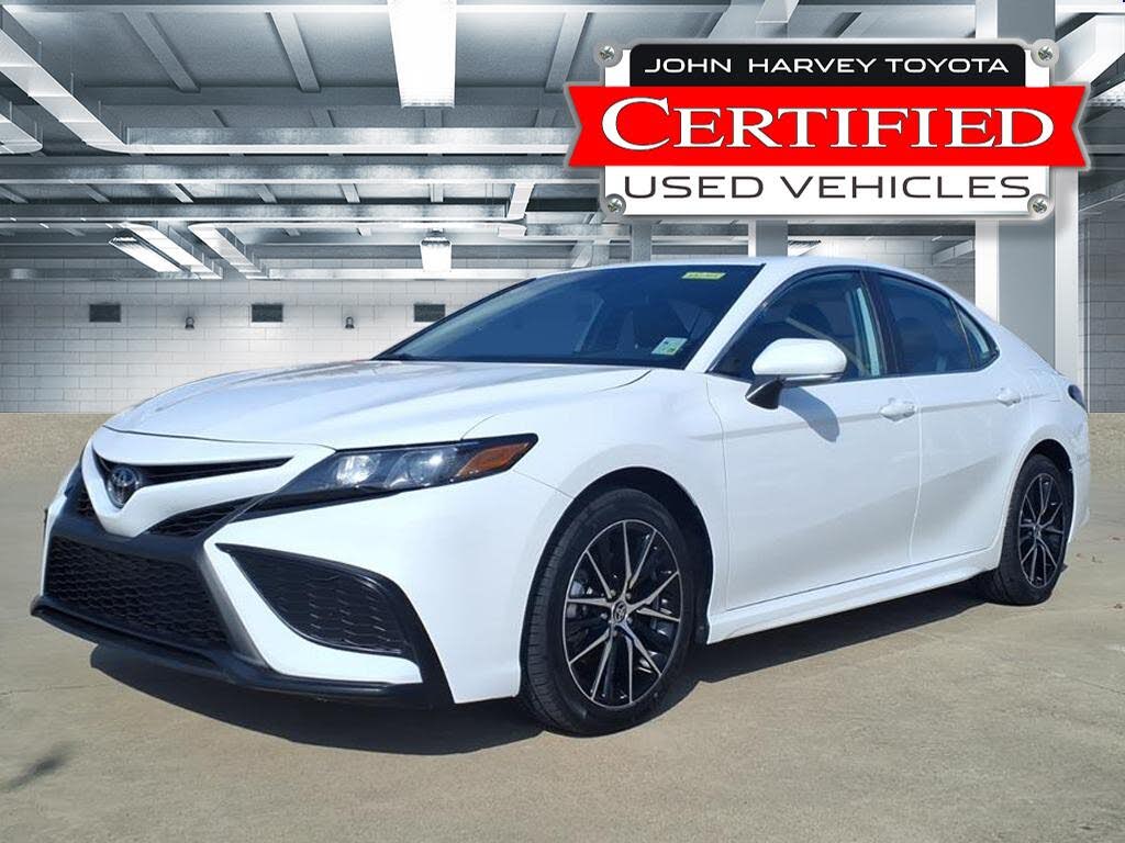 2024 Toyota Camry SE FWD