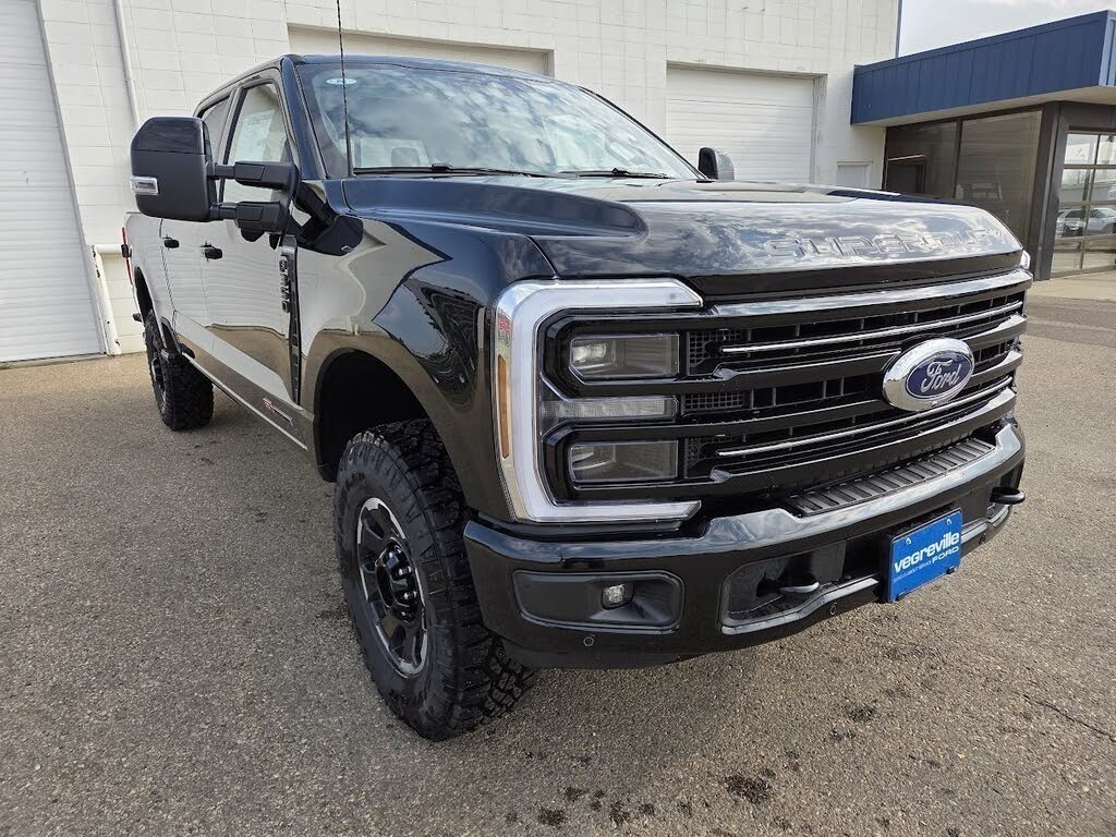 2025 Ford F-350 Super Duty Platinum Crew Cab 4WD