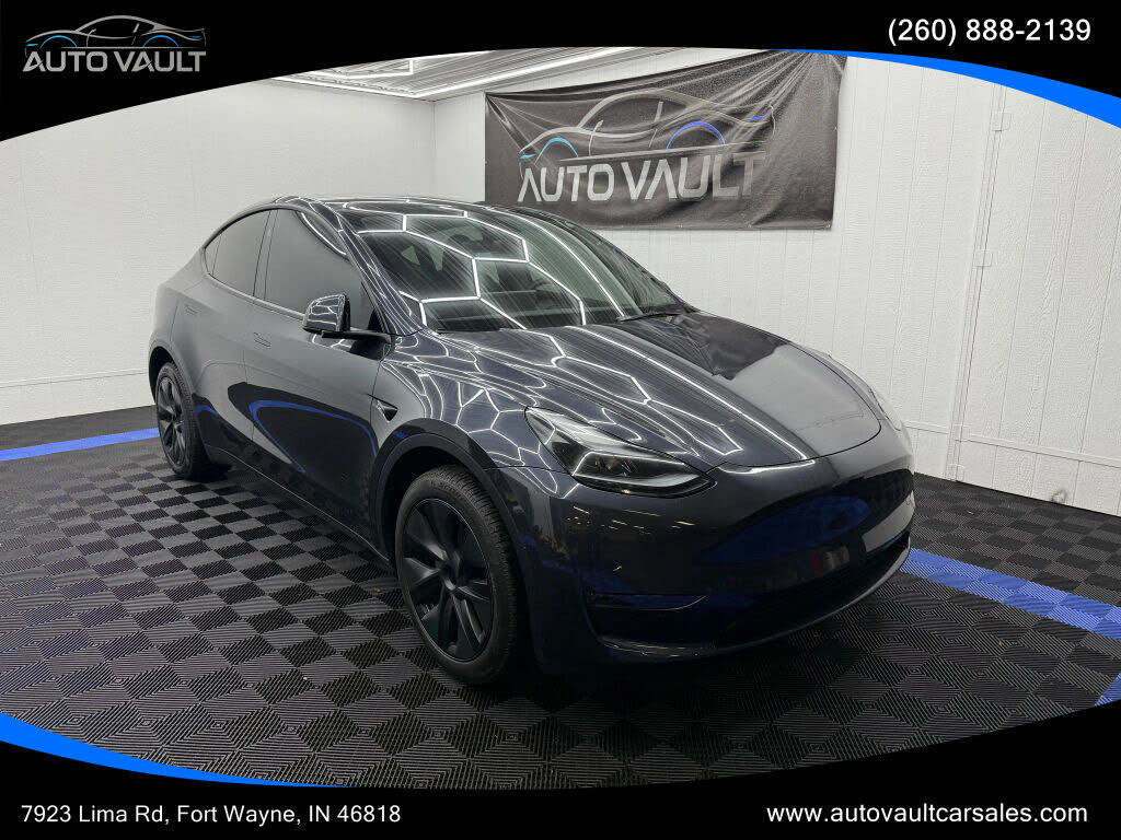 2025 Tesla Model Y Long Range AWD