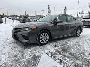 Toyota Camry SE FWD