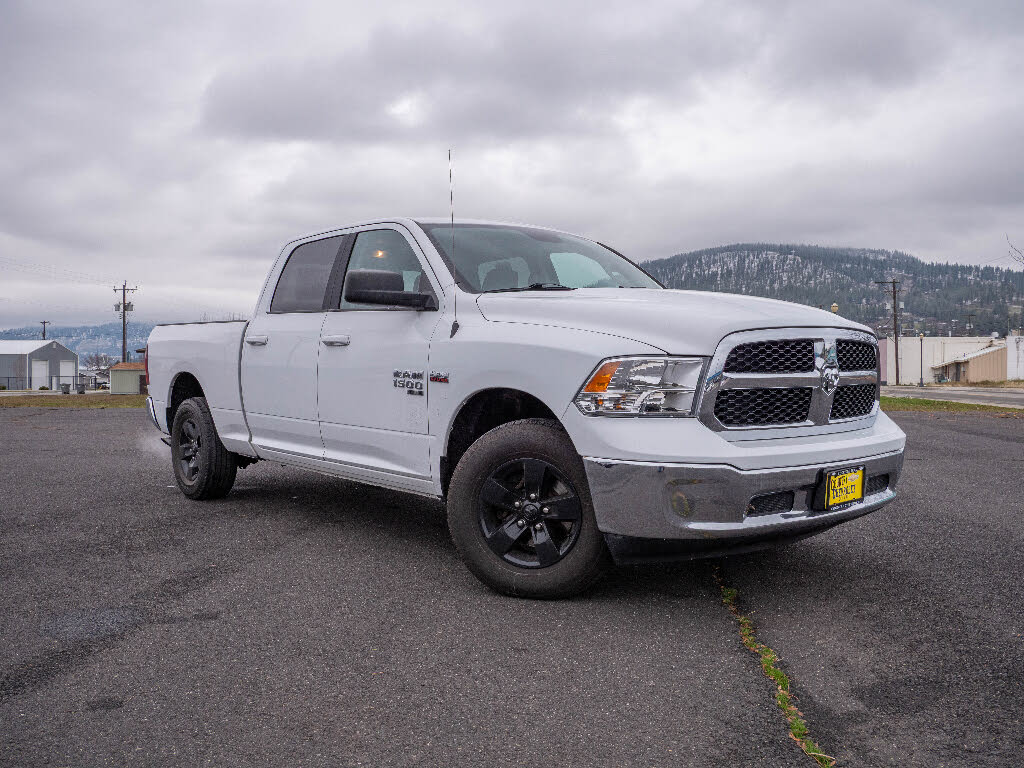 2020 RAM 1500 Classic SLT Crew Cab 4WD