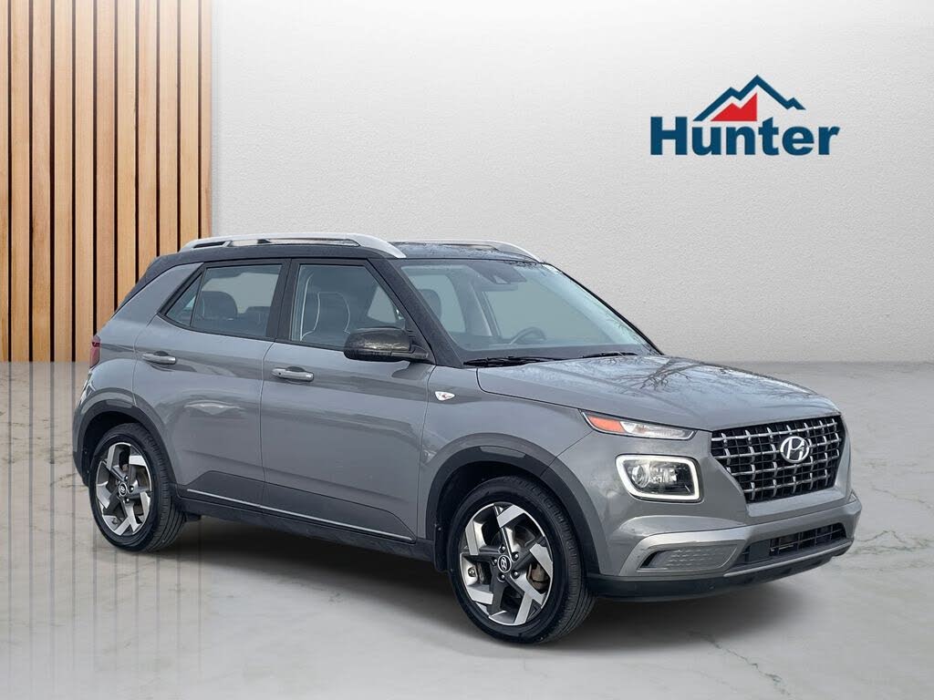 2022 Hyundai Venue Limited FWD