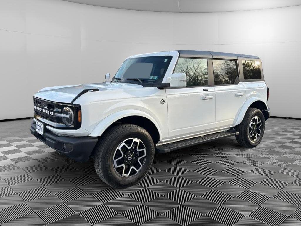2024 Ford Bronco Outer Banks 4-Door 4WD