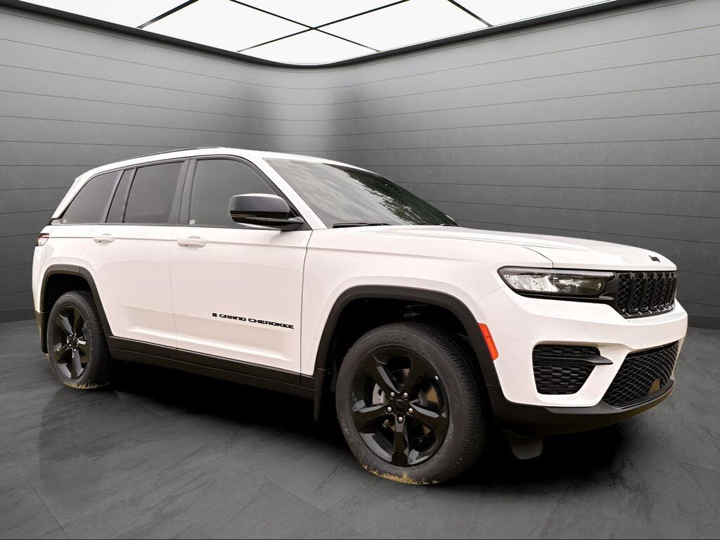 2025 Jeep Grand Cherokee Altitude X 4WD