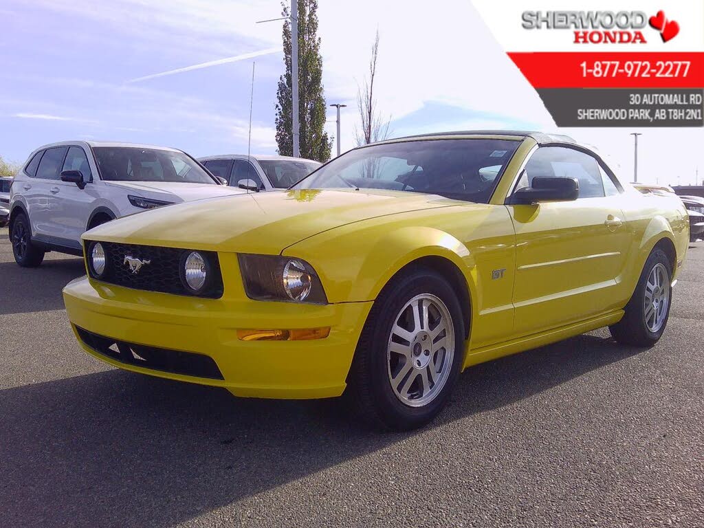 2005 Ford Mustang GT Convertible RWD