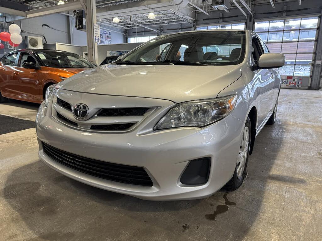 Toyota Corolla CE 2012
