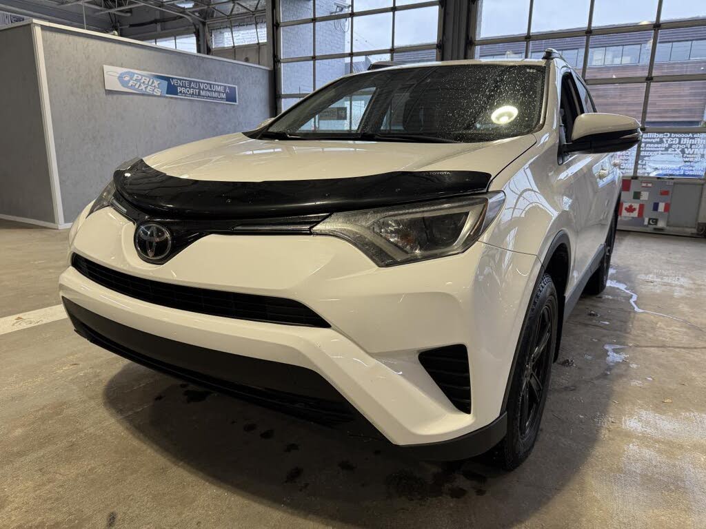2018 Toyota RAV4 LE AWD