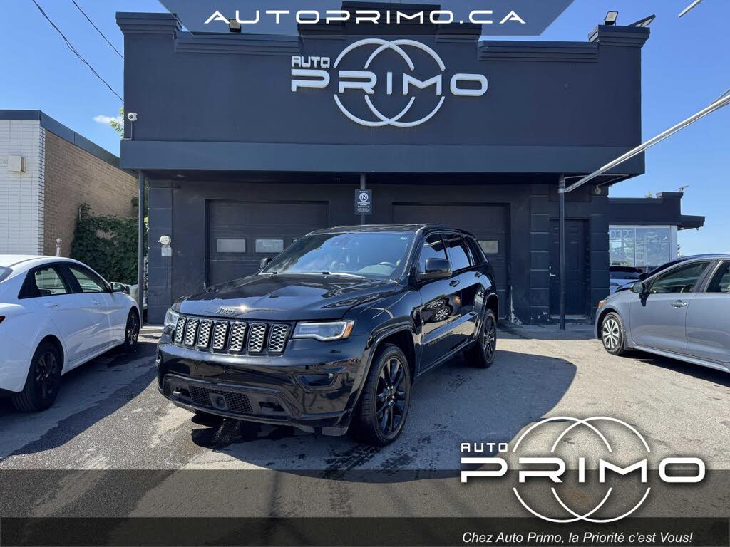 2022 Jeep Grand Cherokee Laredo 4WD