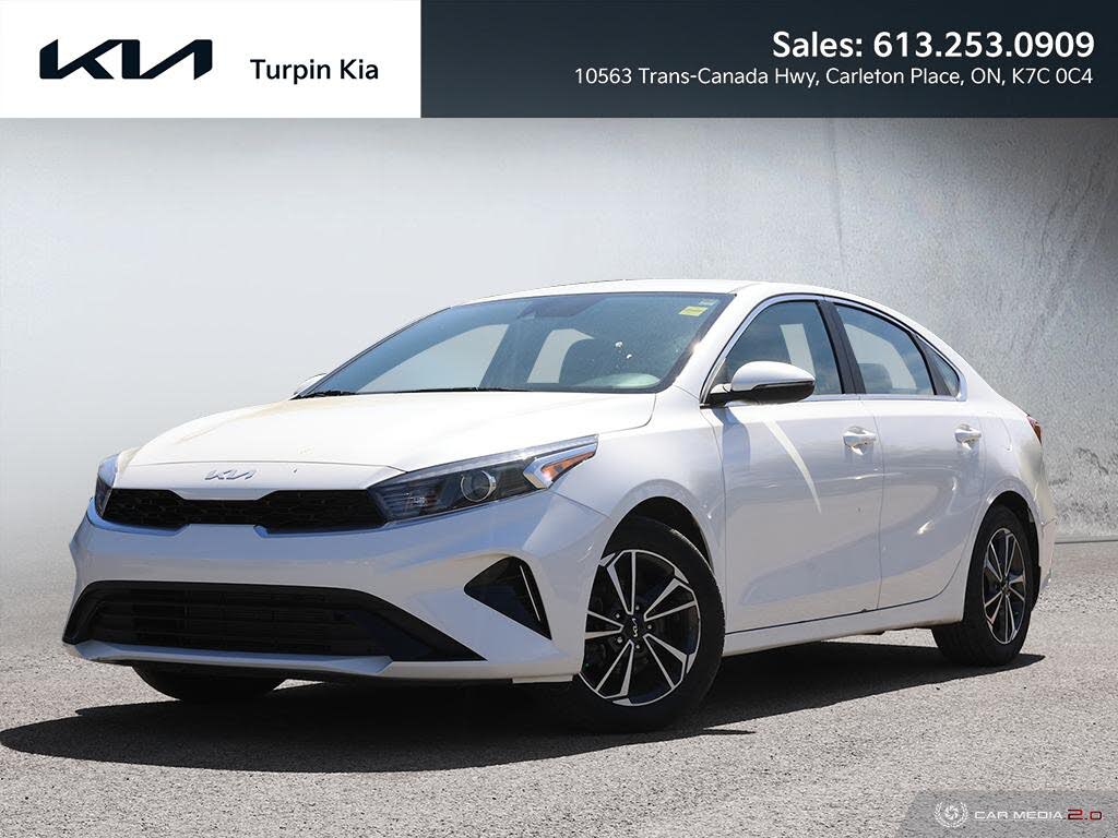 2023 Kia Forte EX FWD