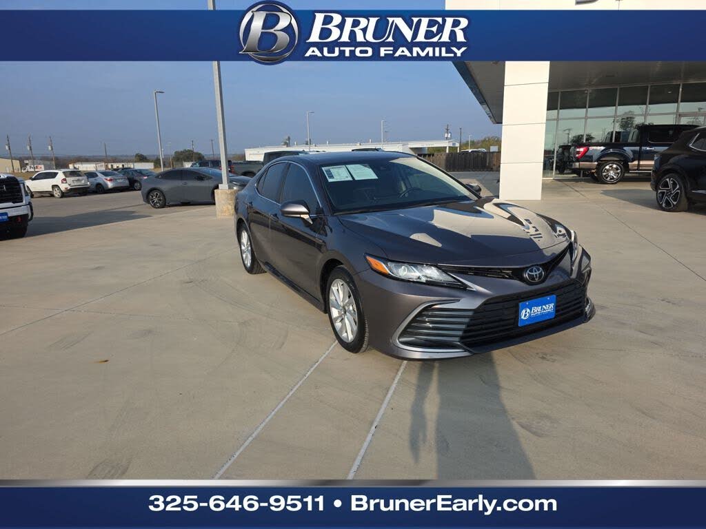 2024 Toyota Camry LE FWD