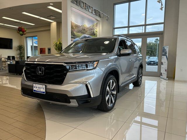 2025 Honda Pilot Touring FWD