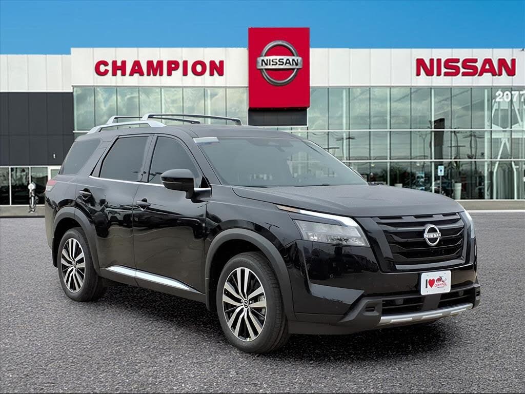 2025 Nissan Pathfinder Platinum FWD