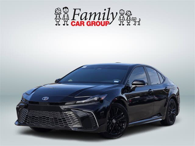 2025 Toyota Camry SE FWD
