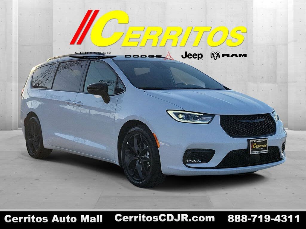 2026 Chrysler Pacifica Select FWD