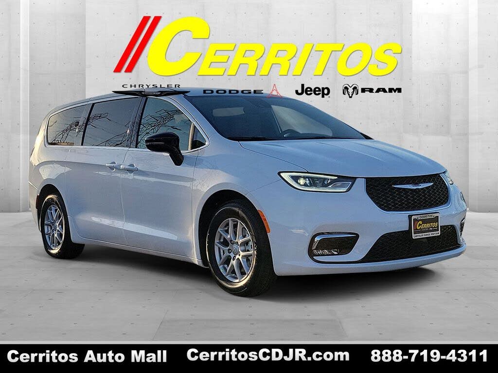 2026 Chrysler Pacifica Select FWD