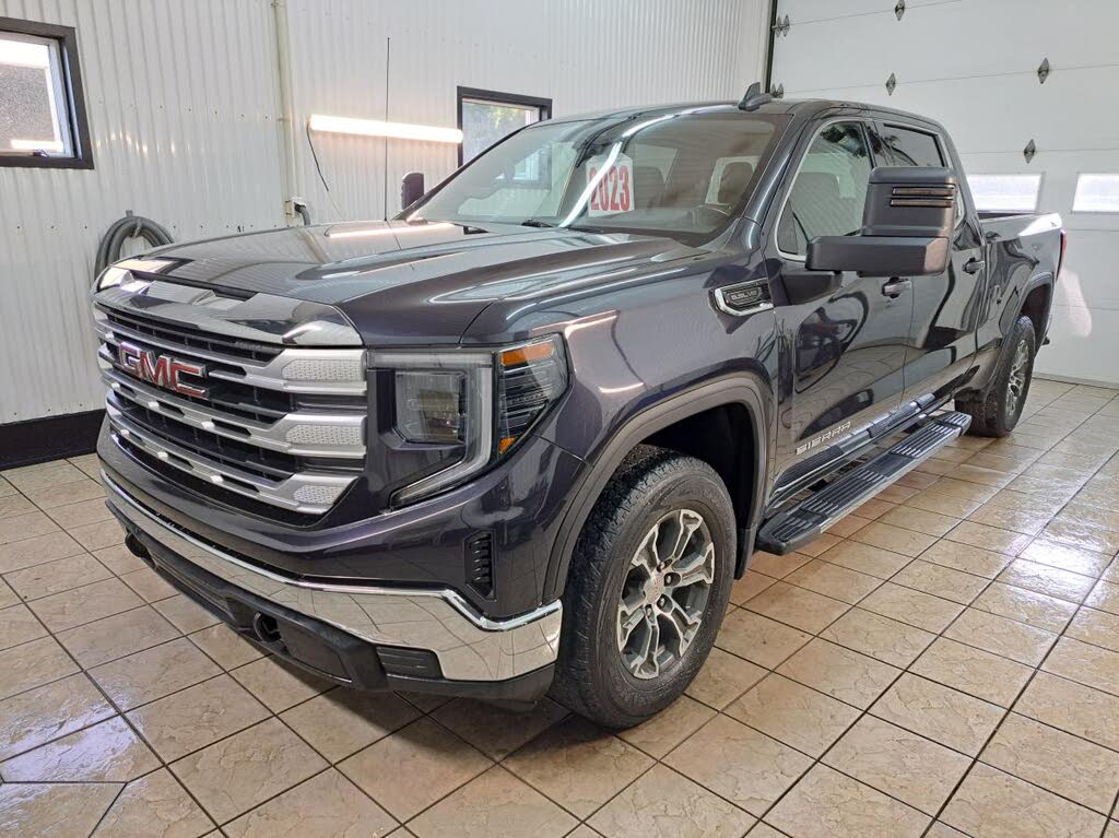 2023 GMC Sierra 1500 SLE Crew Cab 4WD