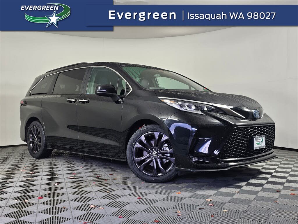 2023 Toyota Sienna XSE 7-Passenger FWD