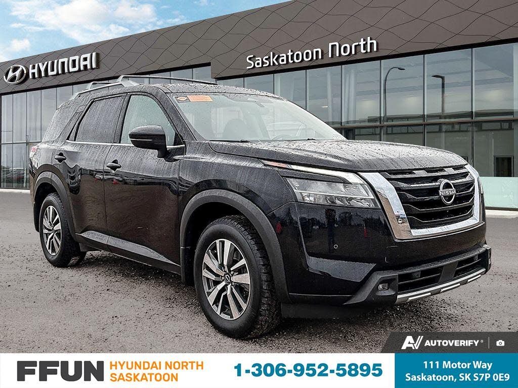 2024 Nissan Pathfinder SL 4WD