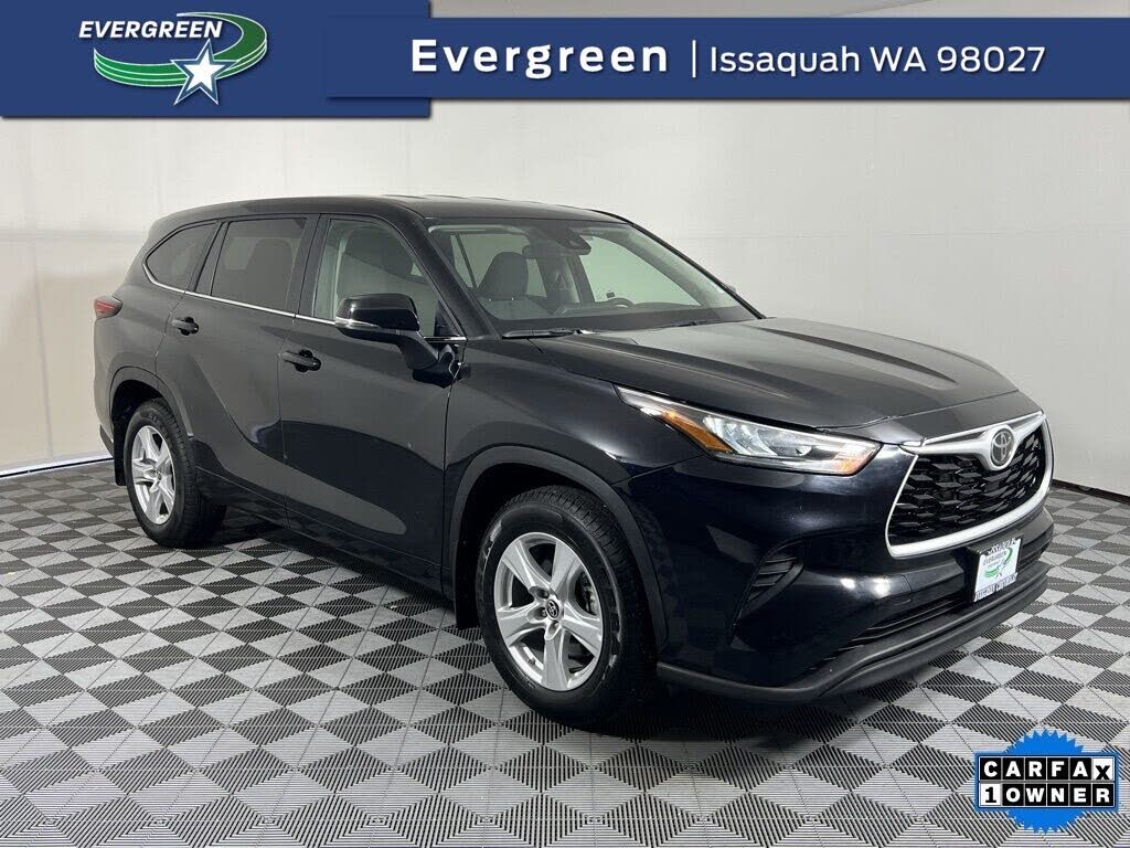 2024 Toyota Highlander LE AWD