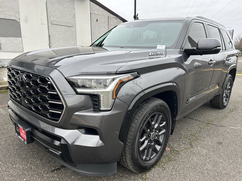 2024 Toyota Sequoia Platinum 4WD
