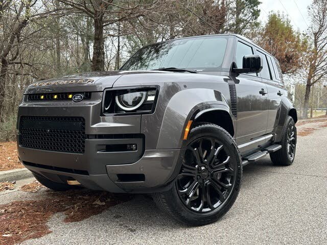 2026 Land Rover Defender 110 P635 OCTA AWD