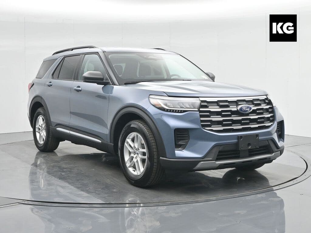 2025 Ford Explorer Active RWD
