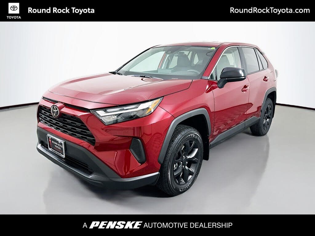 2025 Toyota RAV4 LE FWD
