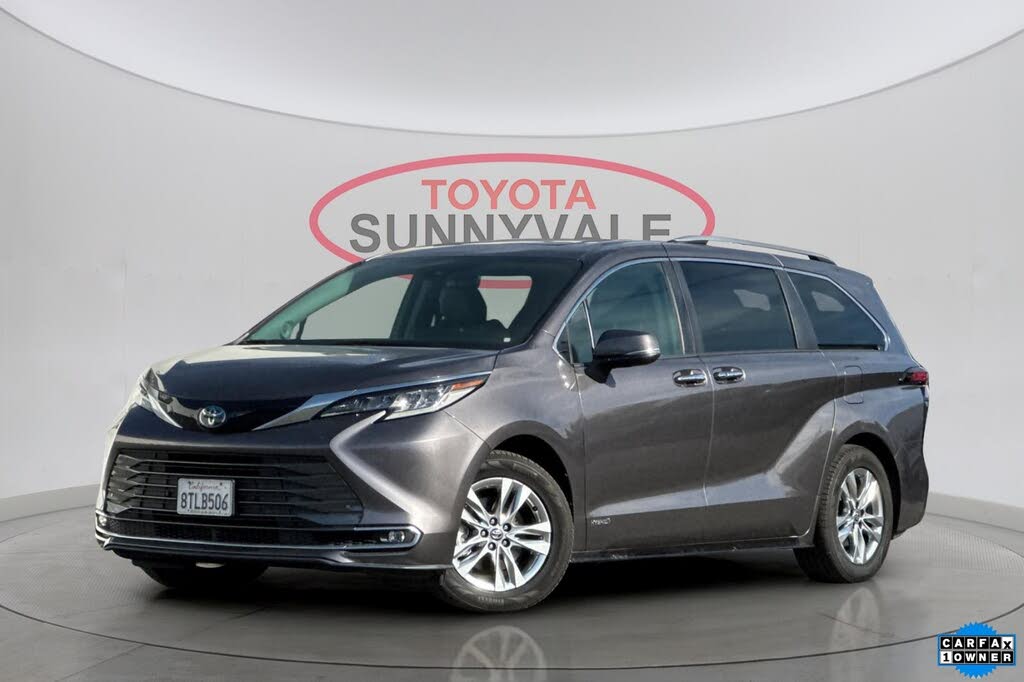 2021 Toyota Sienna Limited 7-Passenger FWD