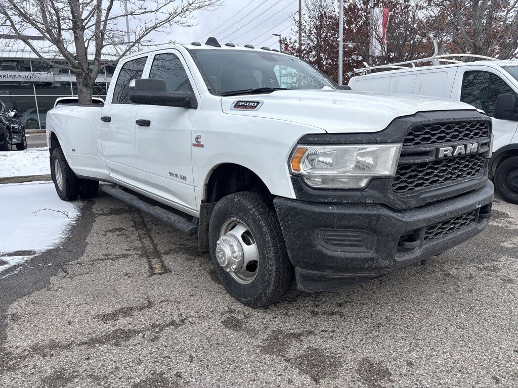 2022 RAM 3500 Tradesman Crew Cab LB DRW 4WD