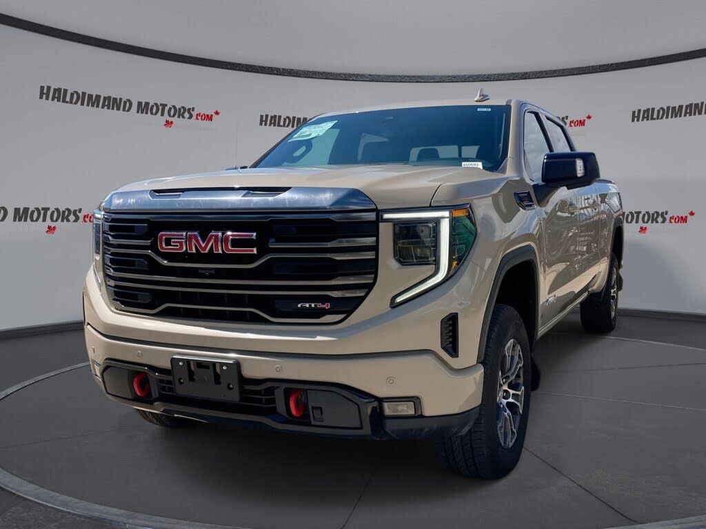 2023 GMC Sierra 1500 AT4 Crew Cab 4WD
