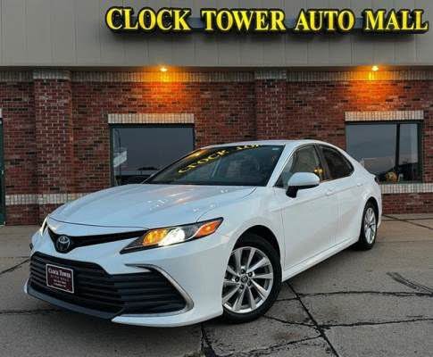 2024 Toyota Camry LE FWD