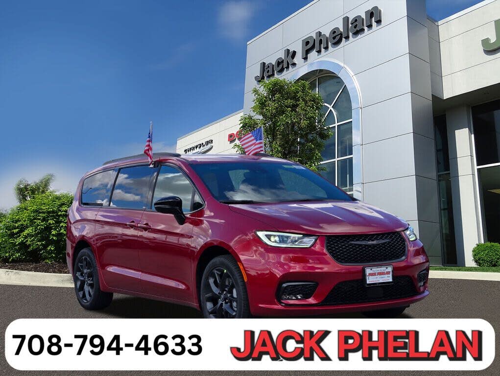 2026 Chrysler Pacifica Select AWD