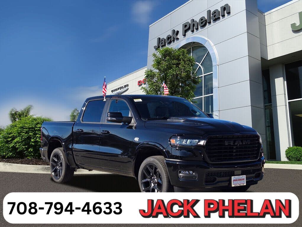 2026 RAM 1500 Laramie Crew Cab 4WD