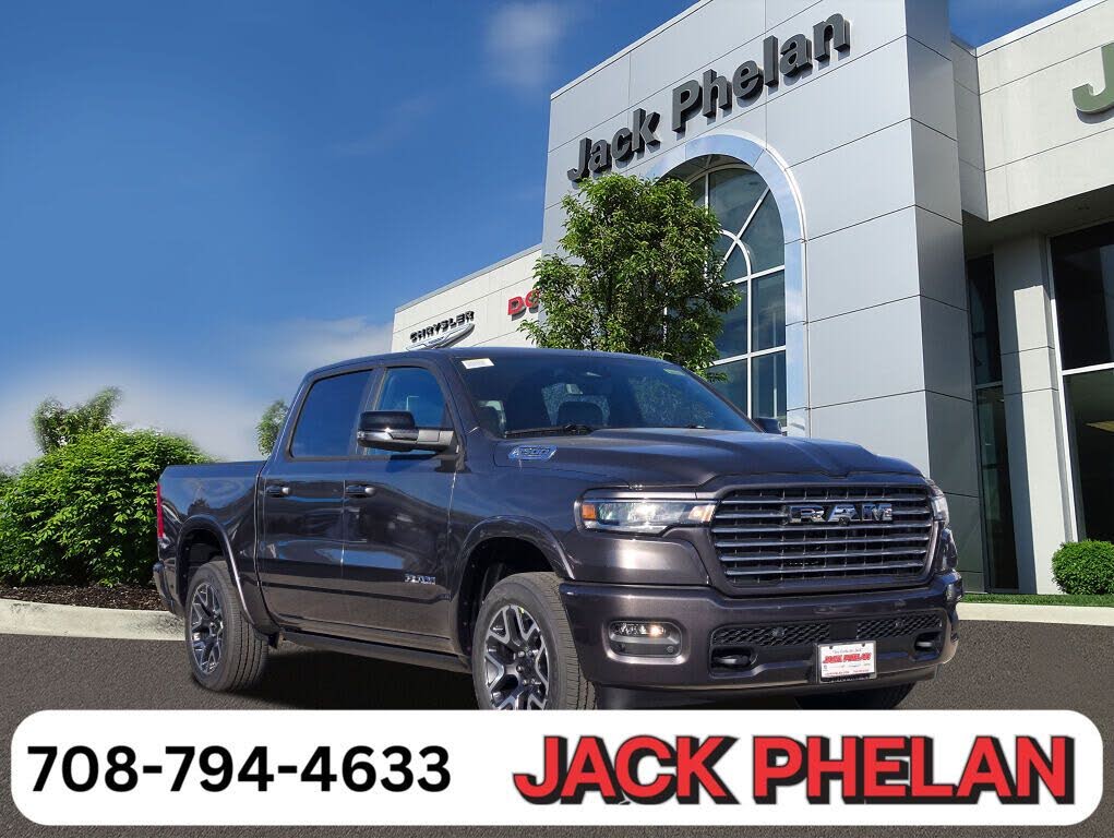2026 RAM 1500 Laramie Crew Cab 4WD