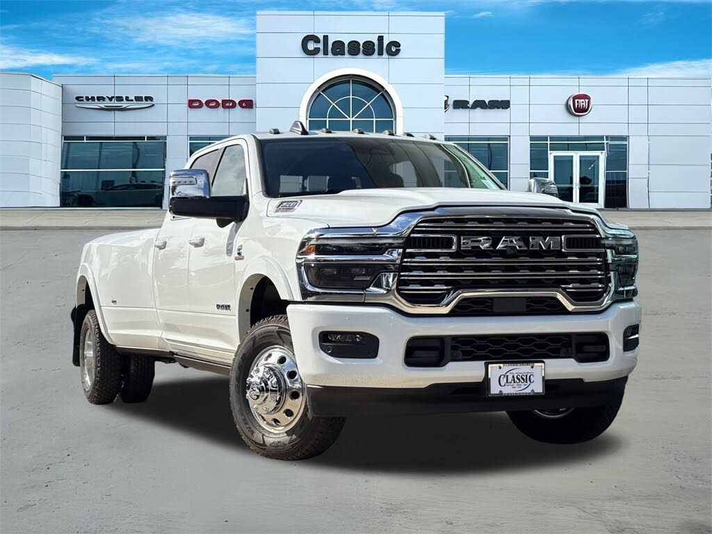 2026 RAM 3500 Limited Crew Cab LB DRW 4WD