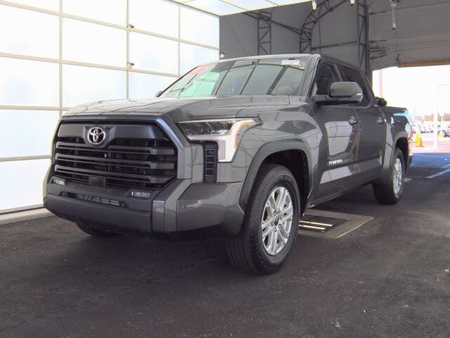 2022 Toyota Tundra SR5 CrewMax Cab RWD