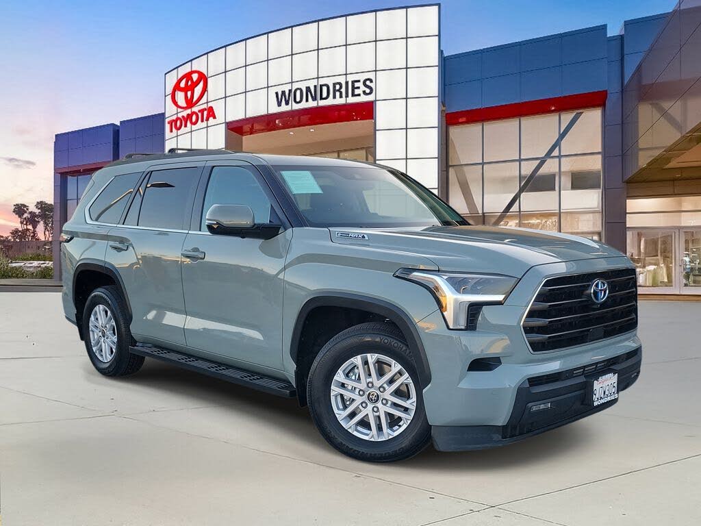 2024 Toyota Sequoia SR5 4WD