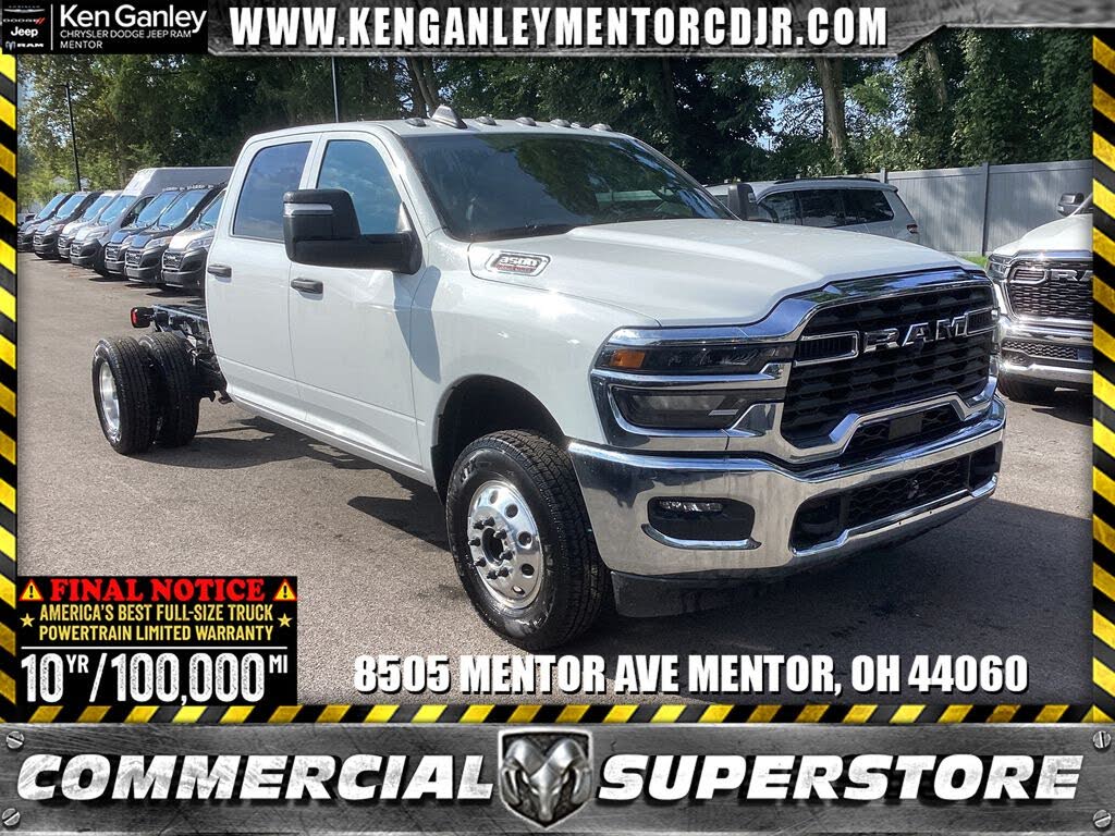 2025 RAM 3500 Chassis Tradesman Crew Cab LB DRW 4WD
