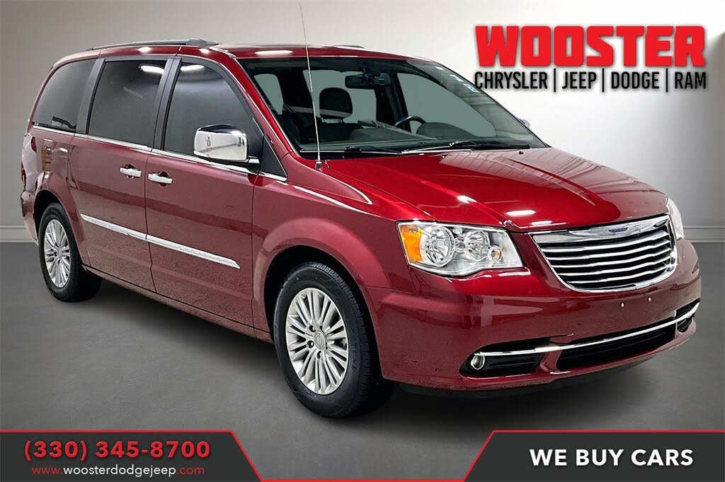 2016 Chrysler Town & Country Touring-L FWD