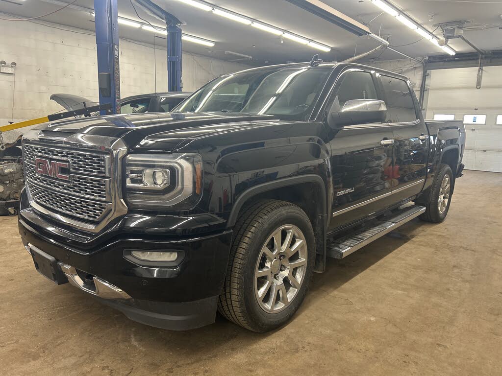 2017 GMC Sierra 1500 Denali Crew Cab 4WD