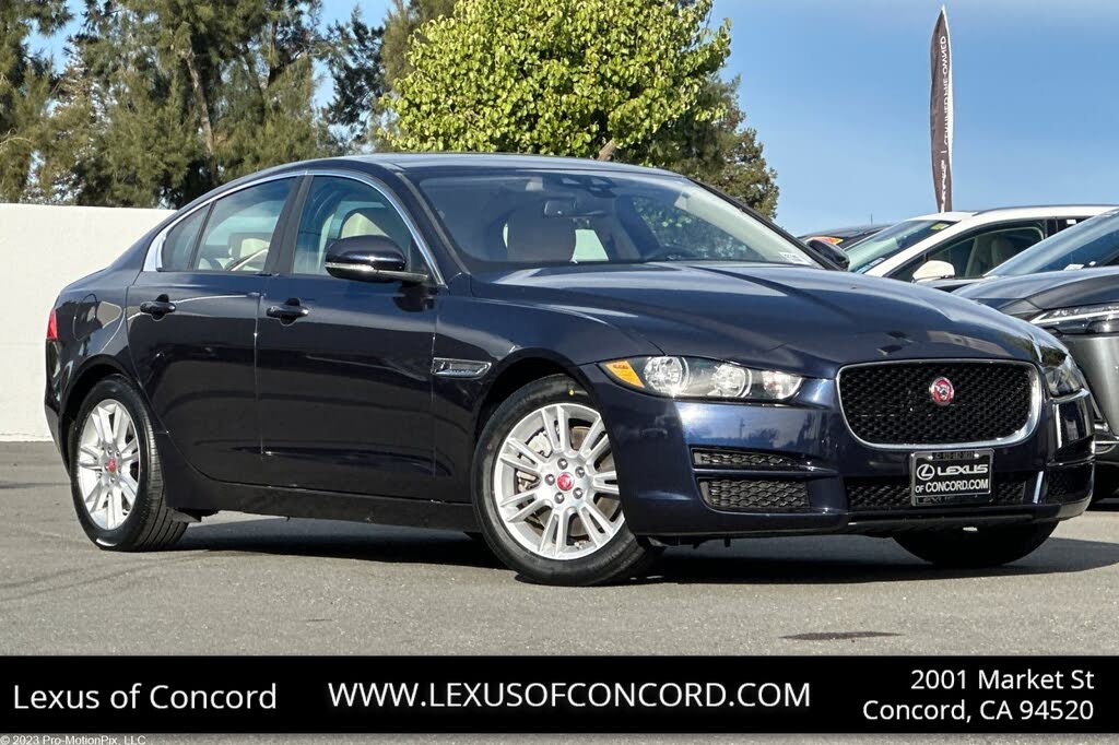 2017 Jaguar XE 25t Premium RWD