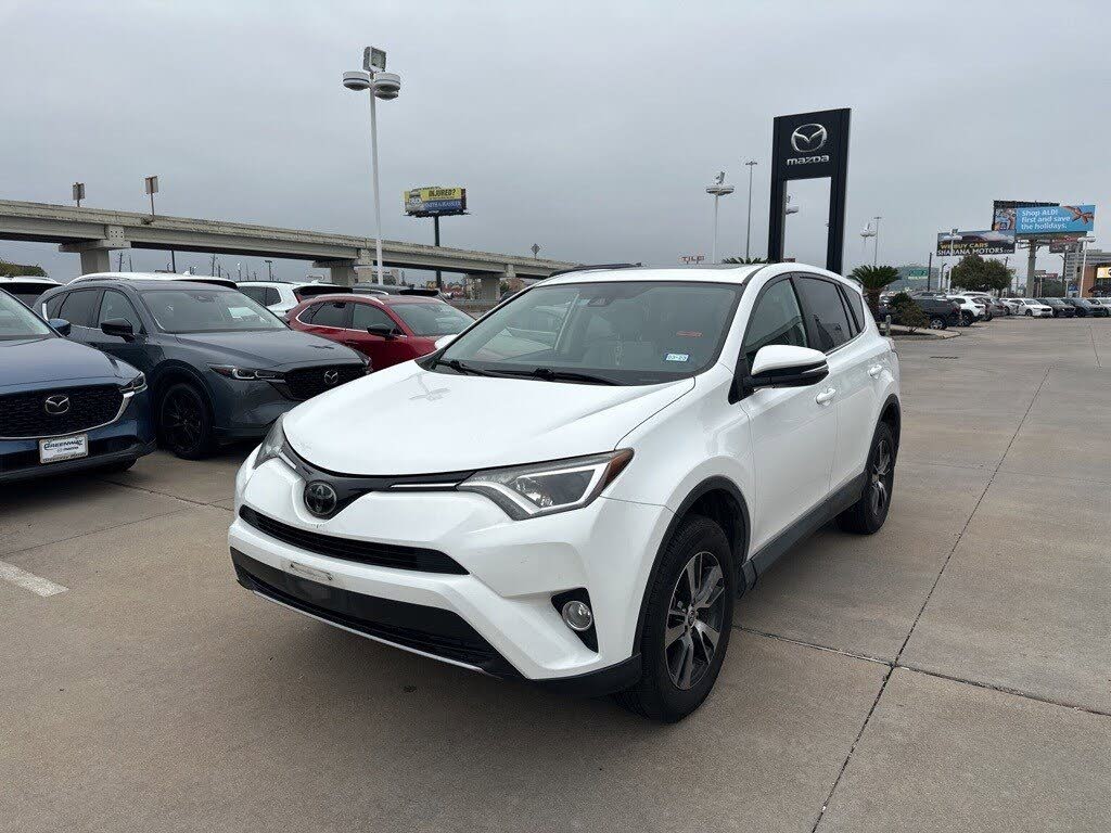 2018 Toyota RAV4 XLE