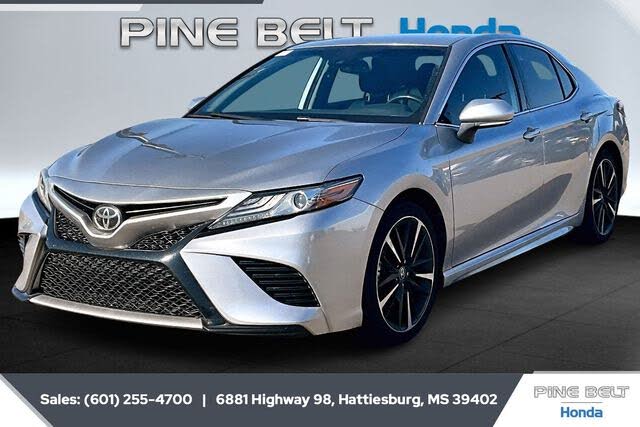 2019 Toyota Camry XSE FWD