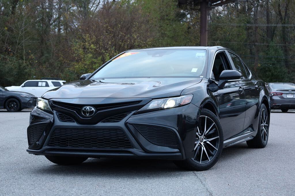 2022 Toyota Camry SE FWD