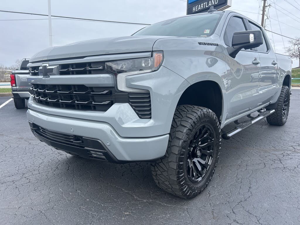 2025 Chevrolet Silverado 1500 RST Crew Cab 4WD