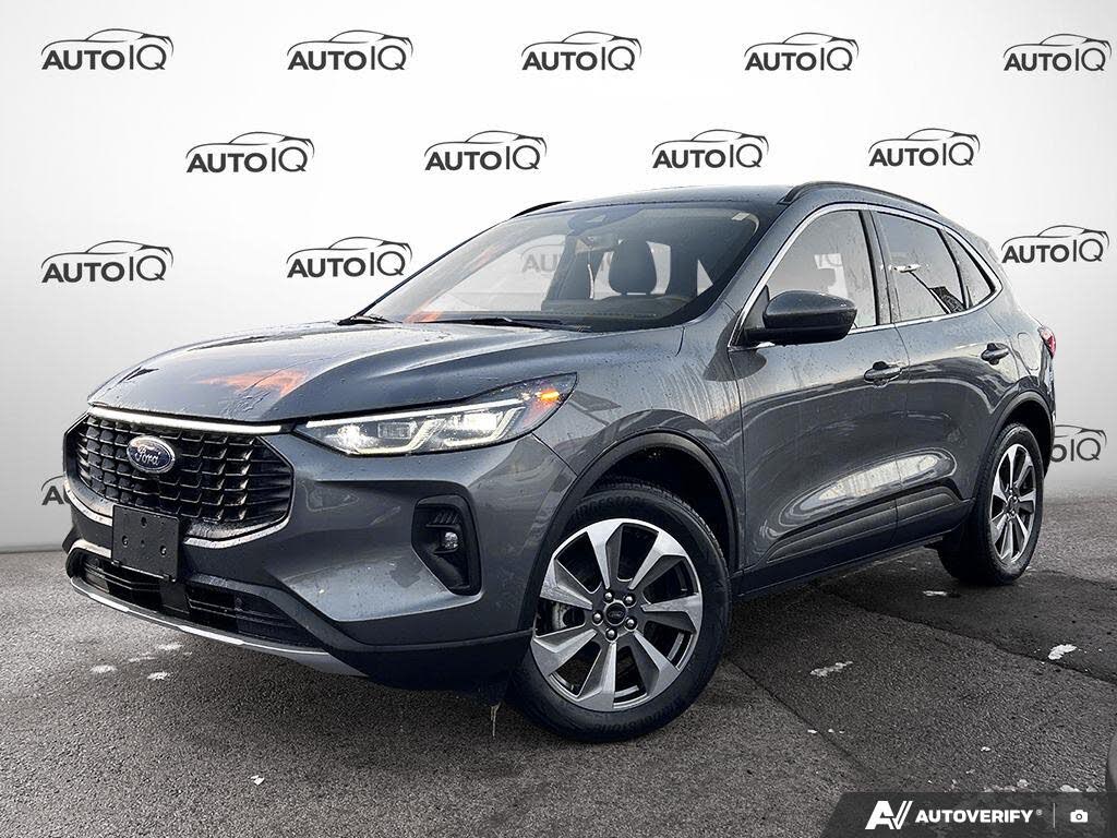 Ford Escape Platinum AWD 2025